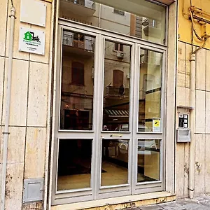 Pensión Punto House Ferrovia, Nápoles